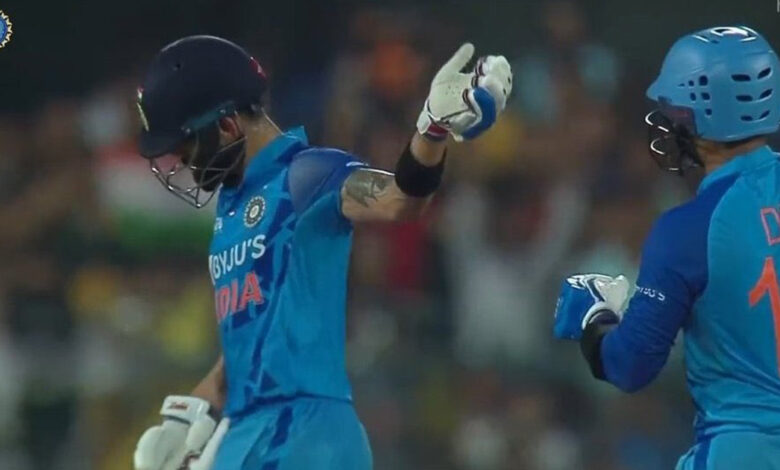 Virat's feat of making the team's score more important than his own half-century went viral