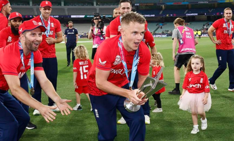 Breaking all the records in IPL history, Sam Curran came to the Punjab Kings team for 18 crore 50 lakh rupees !!