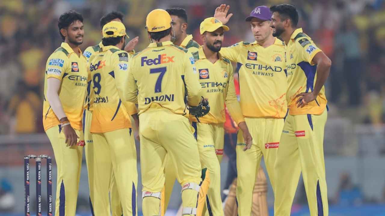 IPL চলাকালীন উজ্জ্বল হয়ে উঠলো পৃথ্বী শ-র ভাগ্য, এই ফ্র্যাঞ্চাইজিতে নিলেন সারপ্রাইজিং এন্ট্রি !! 2 Chennai Super Kings, Prithvi Shaw