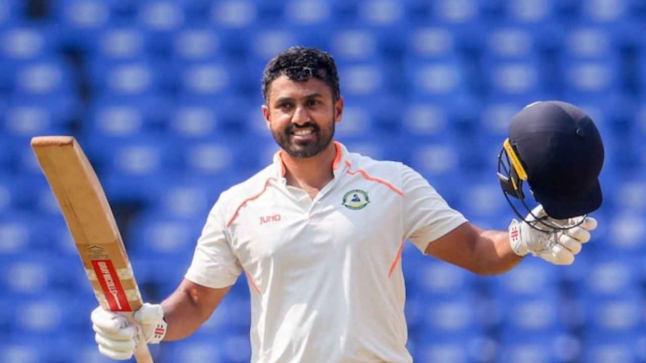 ১৩টি সেঞ্চুরি করা সত্ত্বেও এই প্রতিভাবান খেলোয়াড়ের ক্যারিয়ার শেষ করছেন রোহিত শর্মা, শত প্রচেষ্টার পরেও ভারতীয় দলে পাচ্ছেন না জায়গা !! 2 Karun Nair, Rohit Sharma