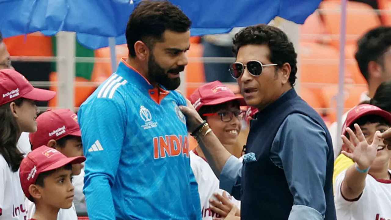 শচীন ও কোহলির মধ্যে সেরা ব্যাটসম্যানকে বেছে নিলেন বীরেন্দ্র সেহবাগ, সোশ্যাল মিডিয়ায় পড়েছে শোরগোল !! 4 Virat Kohli and Sachin Tendulkar, Virender Sehwag