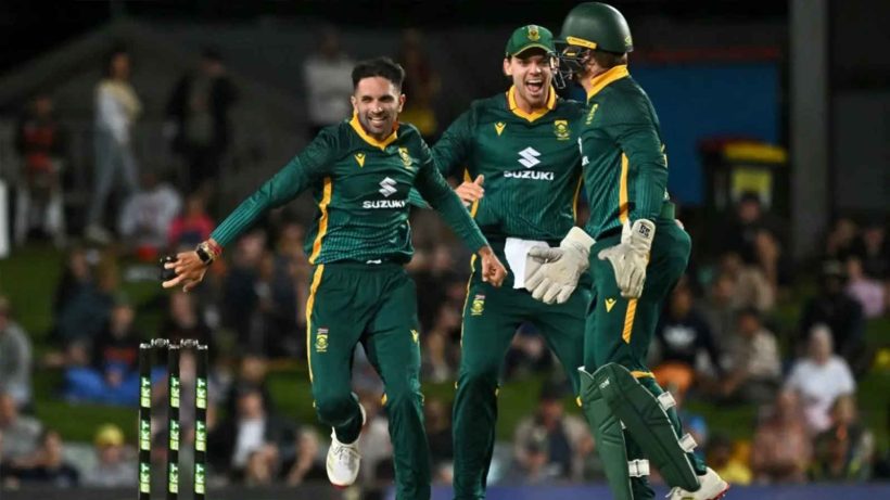 Keshav Maharaj)
